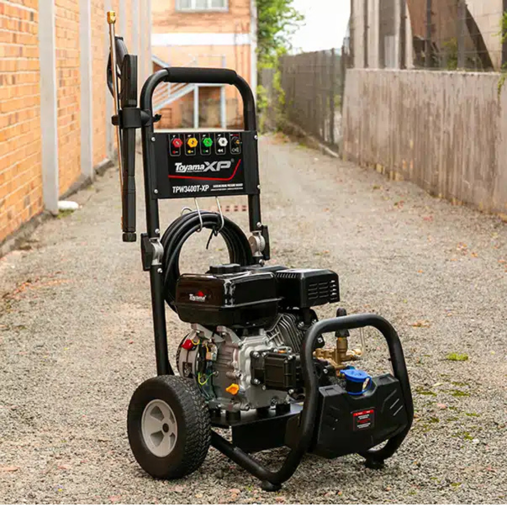 Lavadora de Alta Pressão a Gasolina Toyama 3400 PSI 7.5HP 4T TPW3400T-XP com 5 Bicos