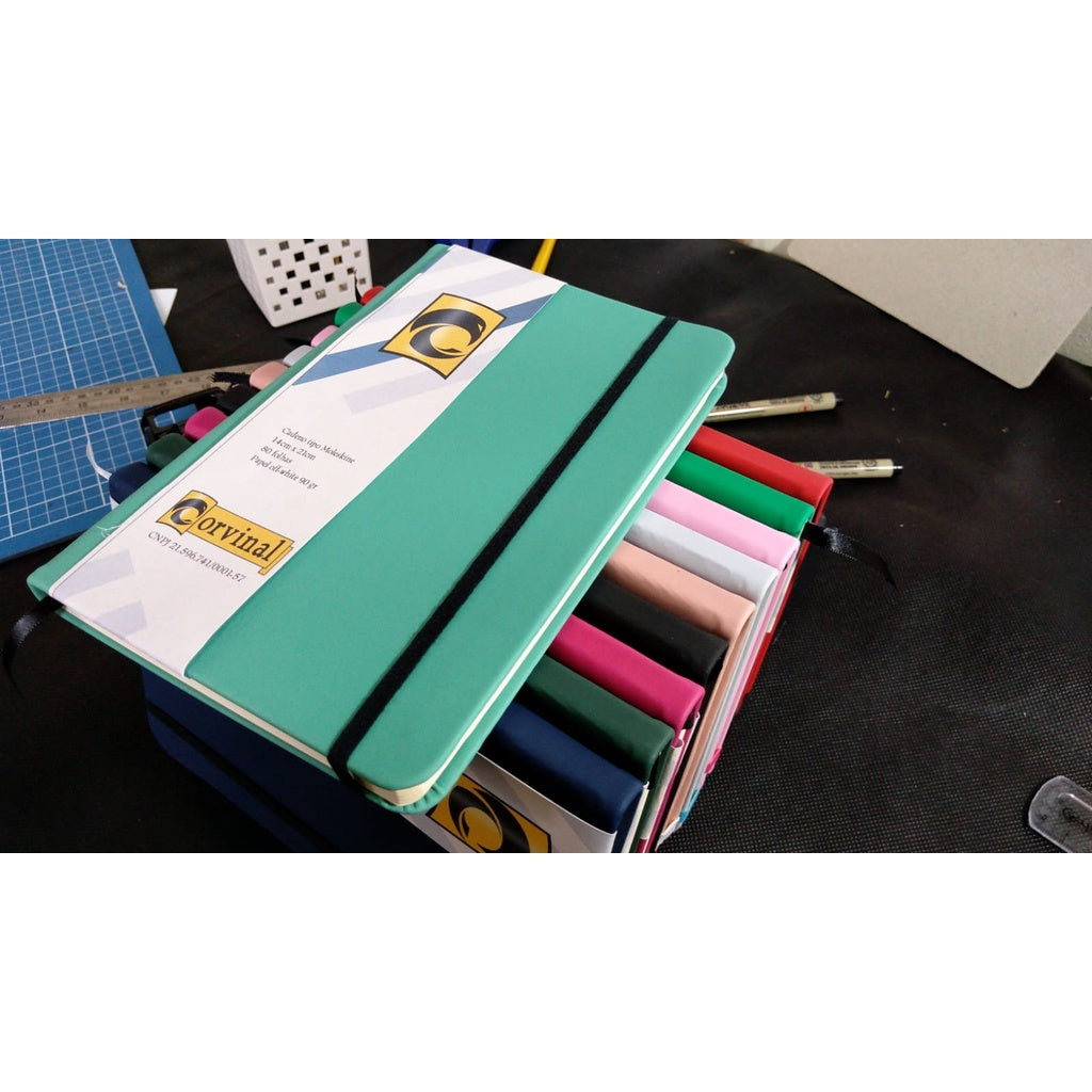 Caderno GRANDE sketchbook e com pauta tipo moleskine 21x14cm