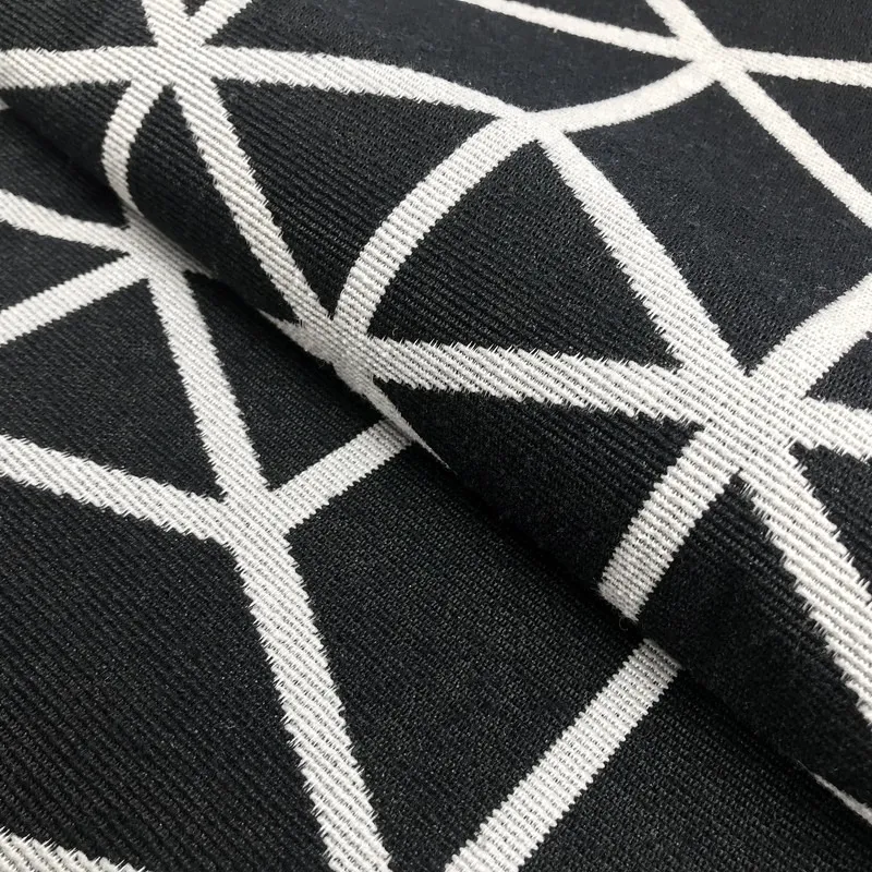 Tapete Spirit AntiDerrapante - Preto/Branco