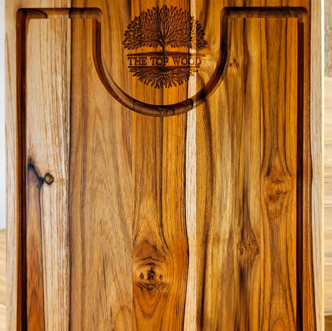 Tábua de corte em Teca