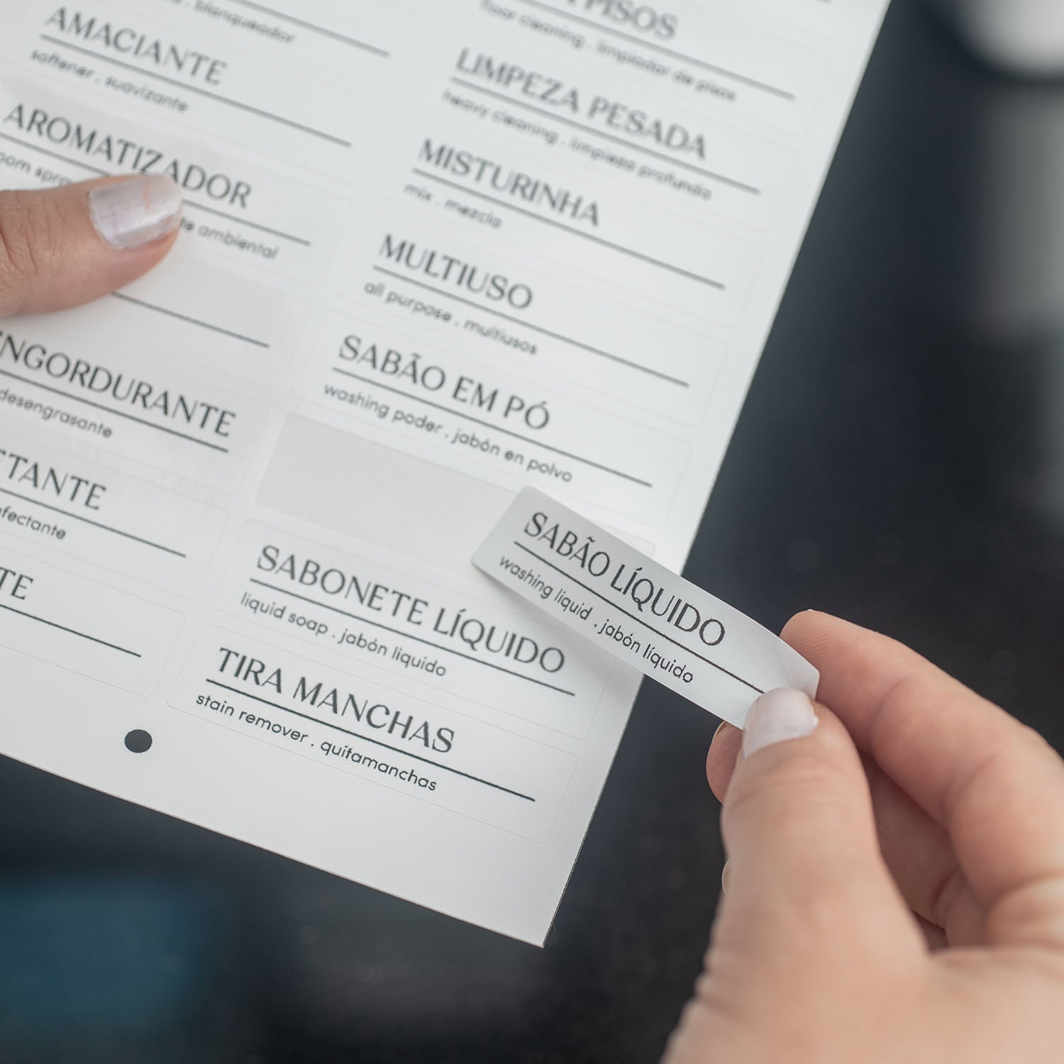 Etiquetas adesivas para lavanderia ou Linha Flow