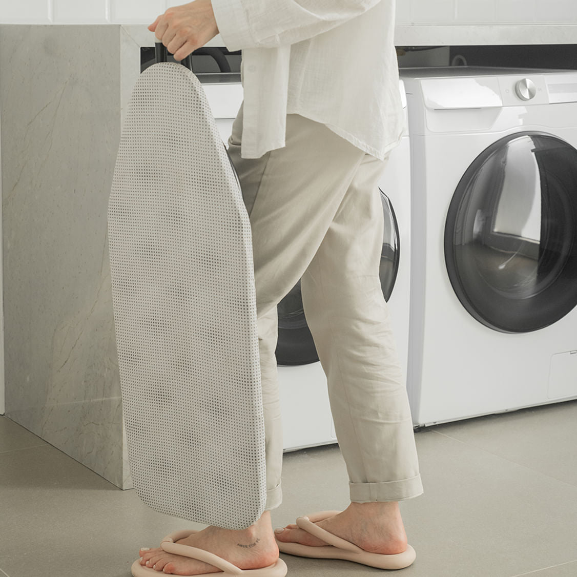 Tábua de passar roupas compacta Ou Linha Flow