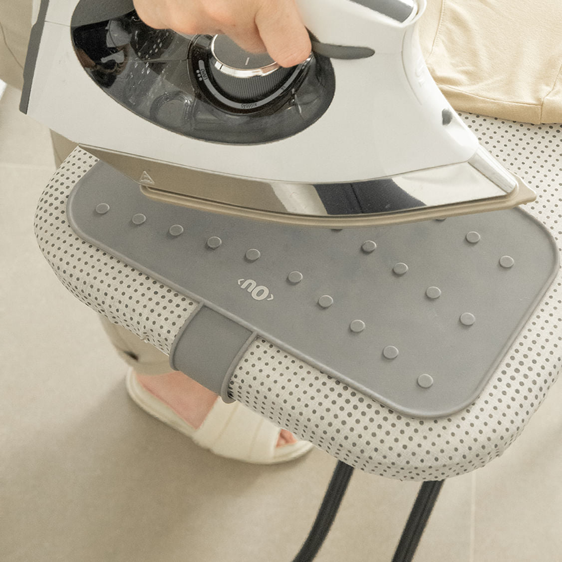 Tábua de passar roupas Ou Linha Flow